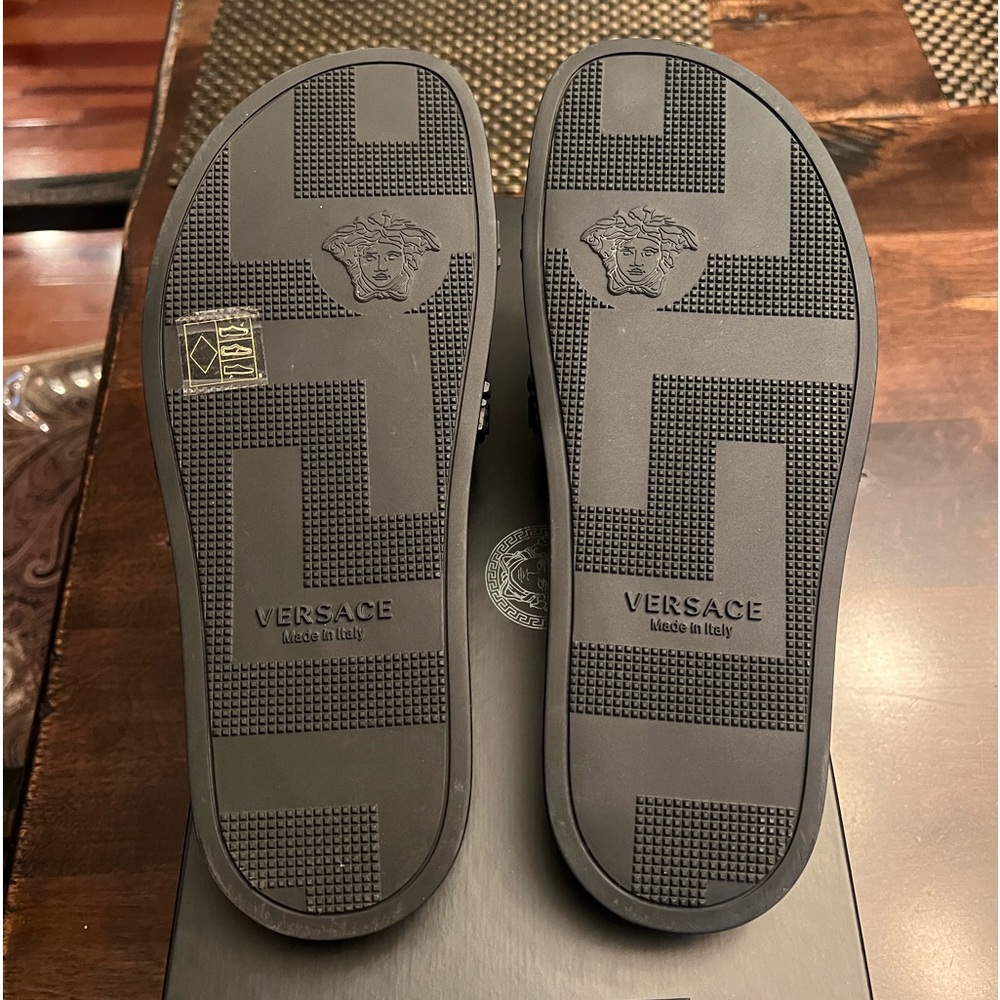 Versace Pool Slides - Picture 2 of 3